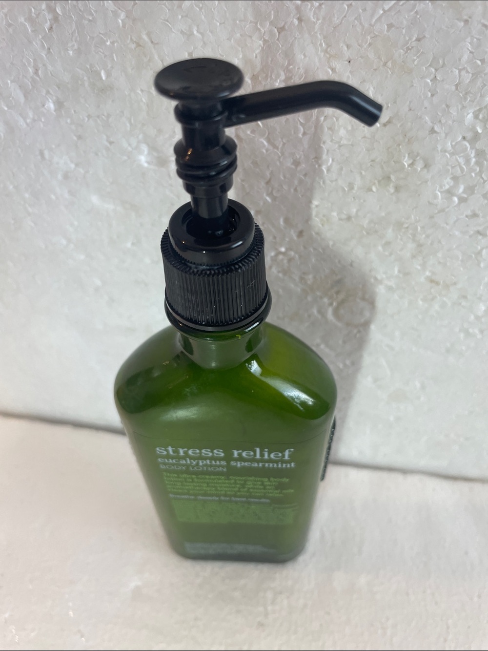 Bath & body Works aromatherapy stress relief eucalyptus spearmint, body lotion - Picture 3 of 6